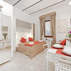 https://coral-flat-colosseo.it-romehotels.com